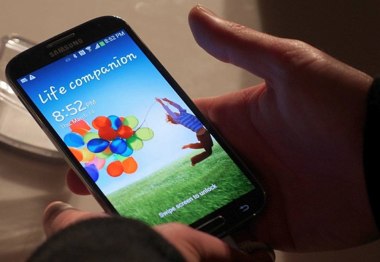 wpid Galaxy S4 c spire wireless2 C Spire Wireless starts selling Samsung Galaxy S4