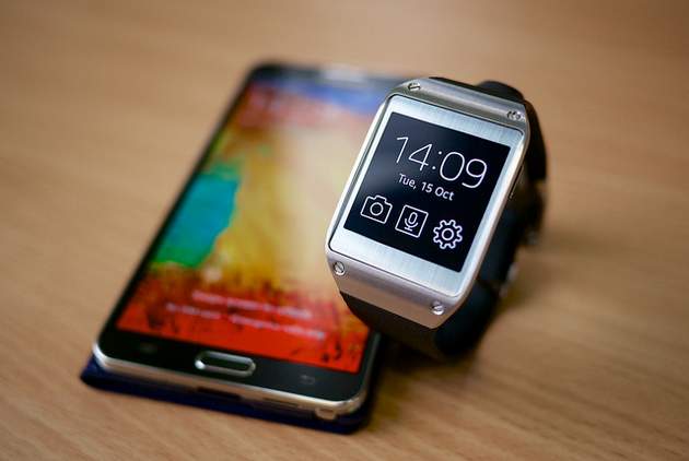 Samsung sold 800,000 Galaxy Gear smartwatches samsung galaxy gear sales Samsung sold 800,000 Galaxy Gear smartwatches