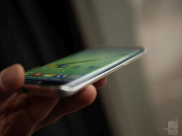 Samsung Galaxy S6 Edge 3