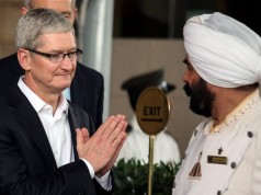 Samsung Could Be Spying On Tim Cook While in India