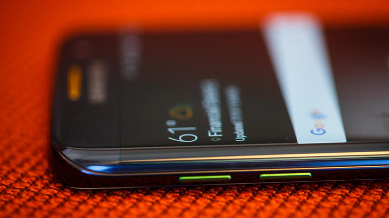 samsung-galaxy-s7-edge-olympic-edition-2016-9844-025